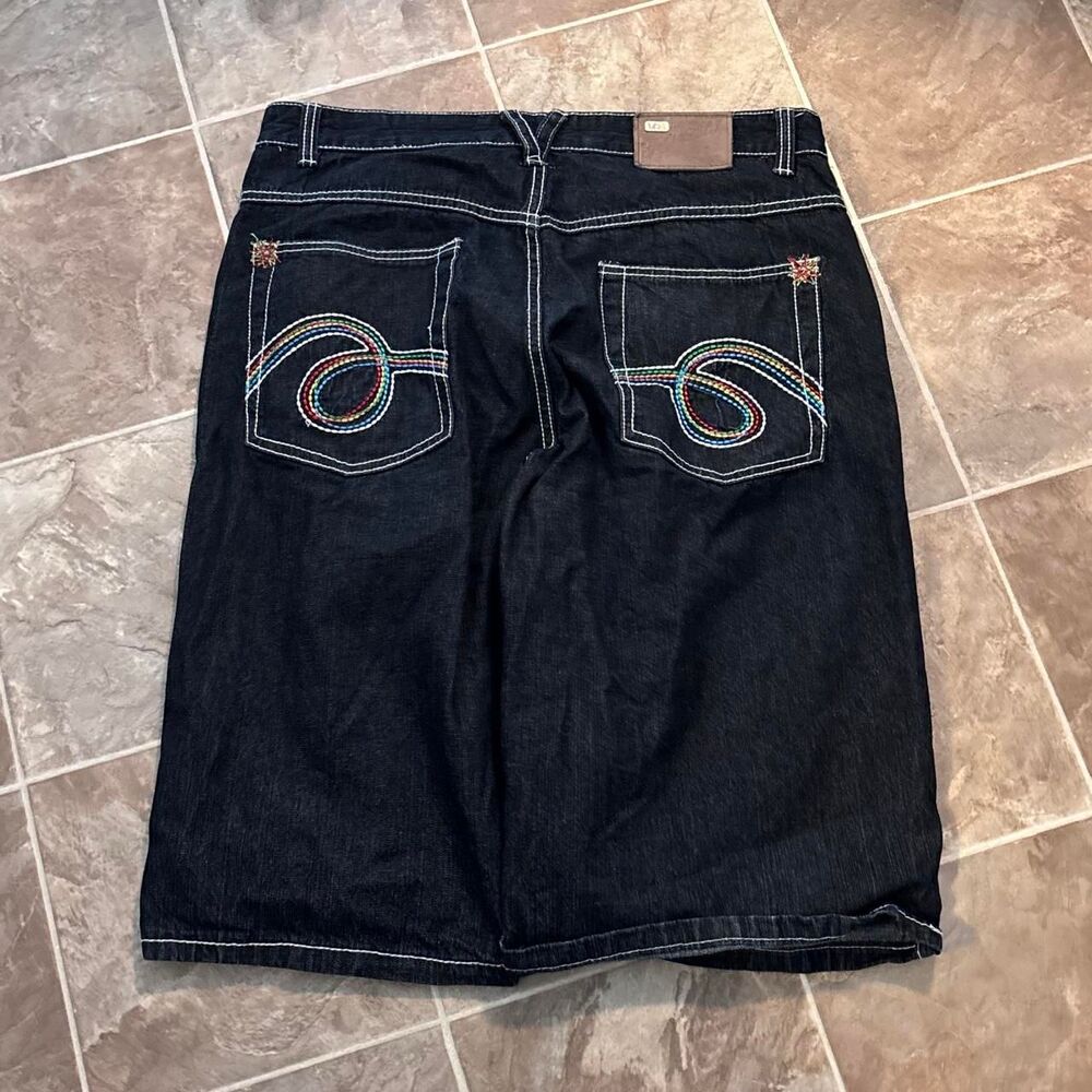 Vintage Y2K 2000s Southpole Esc Baggy Jorts with Embroidery, no flaws, size 36!